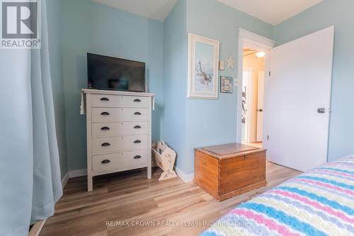 33 Dominion Avenue, Kapuskasing, ON - Indoor Photo Showing Bedroom