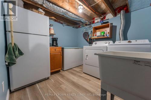 33 Dominion Avenue, Kapuskasing, ON - Indoor Photo Showing Laundry Room