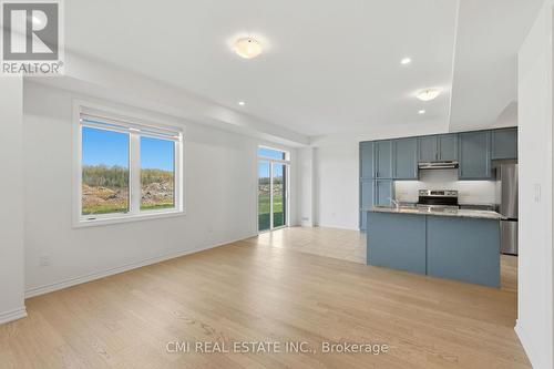 20 Hillcroft Way, Kawartha Lakes, ON - Indoor Photo Showing Kitchen