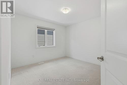 20 Hillcroft Way, Kawartha Lakes, ON - Indoor Photo Showing Other Room