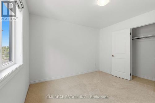 20 Hillcroft Way, Kawartha Lakes, ON - Indoor Photo Showing Other Room