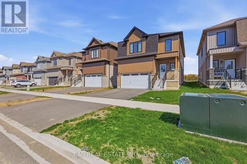 20 Hillcroft Way, Kawartha Lakes, ON - Outdoor With Facade