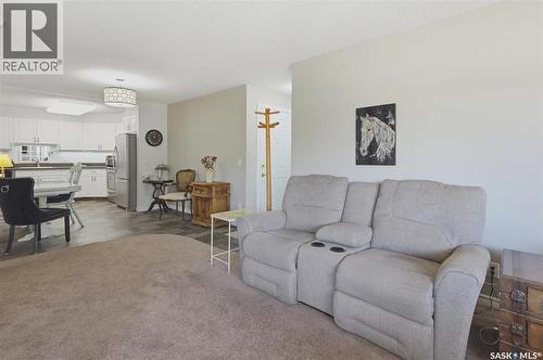 205 435 Main Street, Saskatoon, SK - Indoor Photo Showing Living Room