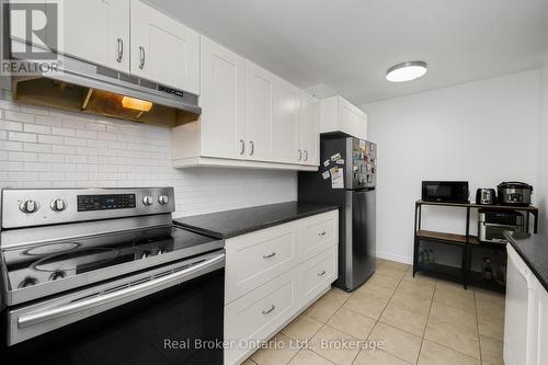 41 - 1420 Garth Street, Hamilton (Falkirk), ON - Indoor Photo Showing Kitchen