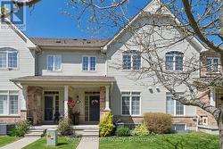 17 WICKER PARK WAY Whitby (Pringle Creek), ON L1R 0C8