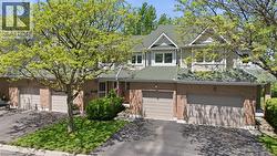 2215 CLEAVER Avenue Unit# 16  Burlington, ON L7M 4C5