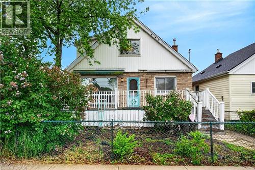 447 MELVIN Avenue  Hamilton, ON L8H 2L6
