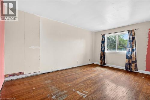 447 Melvin Avenue, Hamilton, ON - Indoor Photo Showing Other Room