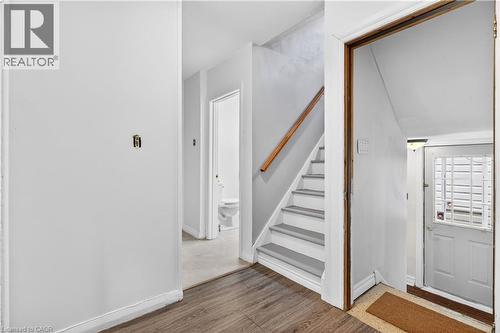 447 Melvin Avenue, Hamilton, ON - Indoor Photo Showing Other Room