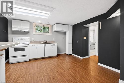 447 Melvin Avenue, Hamilton, ON - Indoor Photo Showing Kitchen