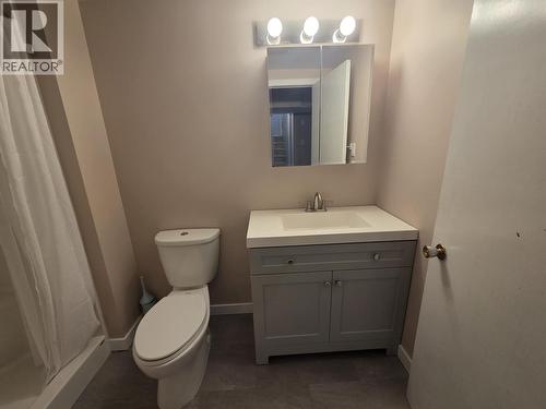 2784 Fairview Crescent, Prince George, BC - Indoor Photo Showing Bathroom