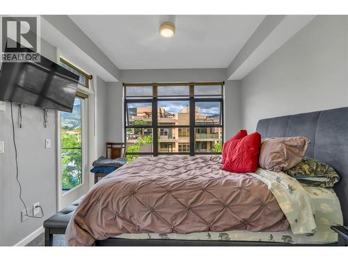 3589 Skaha Lake Road Unit# 406, Penticton, BC - Indoor Photo Showing Bedroom
