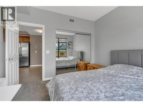 3589 Skaha Lake Road Unit# 406, Penticton, BC - Indoor Photo Showing Bedroom