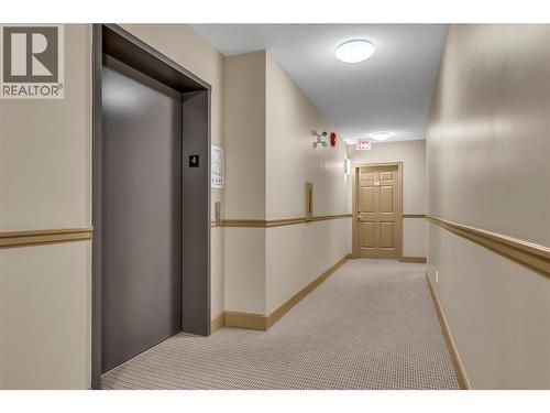 3589 Skaha Lake Road Unit# 406, Penticton, BC - Indoor Photo Showing Other Room