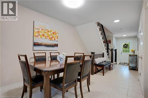 635 Saginaw Parkway Unit# 2, Cambridge, ON - Indoor Photo Showing Dining Room