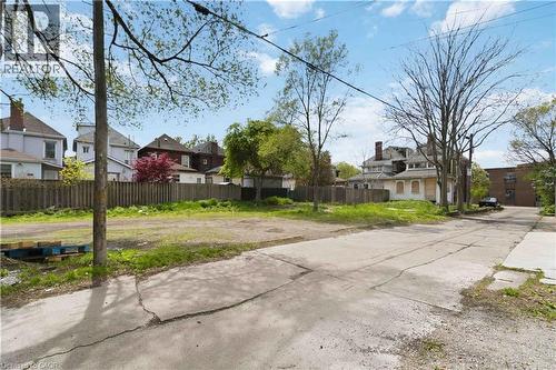 750 Barton Street E Unit# 3, Hamilton, ON - Outdoor
