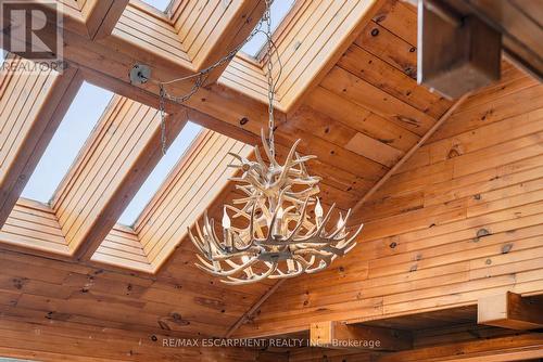 678 Chantler Road, Pelham, ON - Indoor Photo Showing Other Room