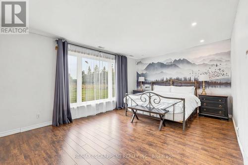 678 Chantler Road, Pelham, ON - Indoor Photo Showing Bedroom