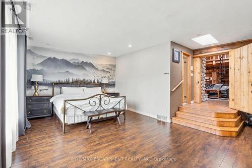 678 Chantler Road, Pelham, ON - Indoor Photo Showing Other Room