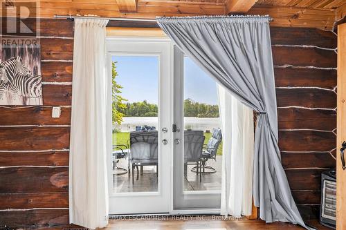 678 Chantler Road, Pelham, ON - Indoor Photo Showing Other Room
