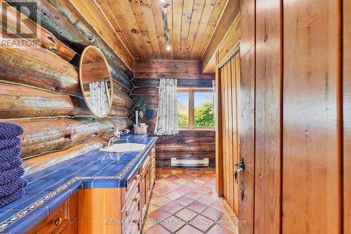 678 Chantler Road, Pelham, ON - Indoor