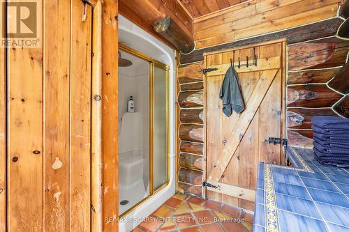678 Chantler Road, Pelham, ON - Indoor Photo Showing Other Room