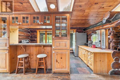678 Chantler Road, Pelham, ON - Indoor