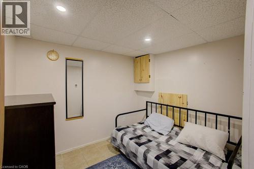44 Madison Avenue, Orangeville, ON - Indoor Photo Showing Bedroom