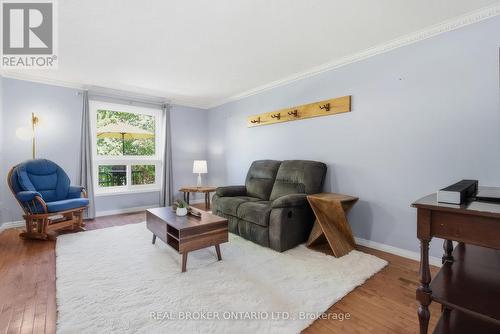 1089 Copper Leaf Crescent, Kitchener, ON - Indoor Photo Showing Living Room