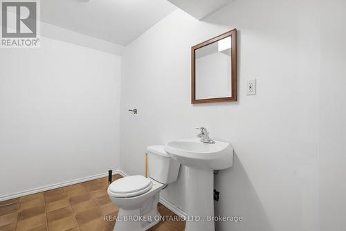 1089 Copper Leaf Crescent, Kitchener, ON - Indoor Photo Showing Bathroom