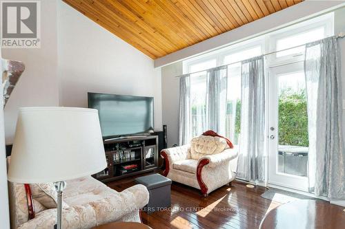 Garden Door exits to Oversized Patio - 66 - 351 Military Trail, Toronto, ON - Indoor