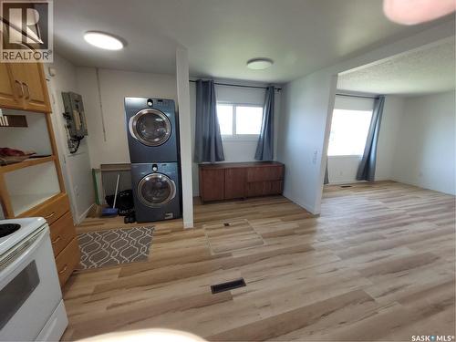 1210 P Avenue N, Saskatoon, SK - Indoor Photo Showing Kitchen