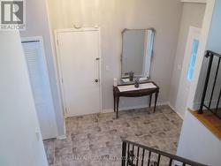 FOYER - 
