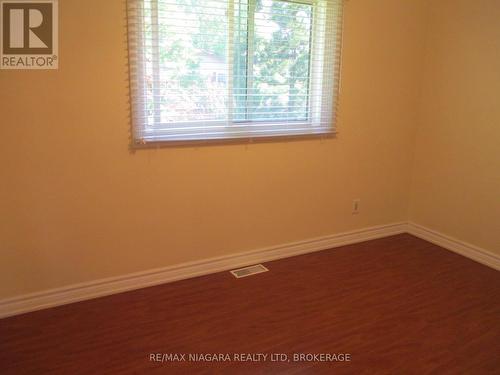 BEDROOM - 1452 Garrison Road, Fort Erie (Crescent Park), ON - Indoor Photo Showing Other Room