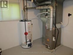 UTILITY ROOM - 