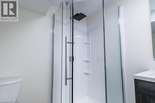 261 Scott Street Unit# B, St. Catharines, ON - Indoor Photo Showing Bathroom
