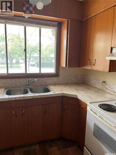67 Bradbrooke Drive, Yorkton, SK - Indoor Photo Showing Kitchen With Double Sink