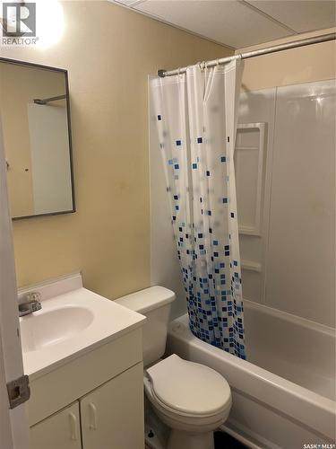 67 Bradbrooke Drive, Yorkton, SK - Indoor Photo Showing Bathroom