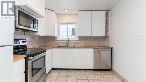 Kitchen feels fresh - 1291 Trafalgar Street, London East (East M), ON - Indoor Photo Showing Kitchen With Double Sink
