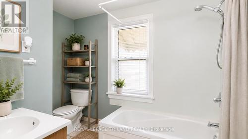 Primary bedroom closet - 1291 Trafalgar Street, London East (East M), ON - Indoor Photo Showing Bathroom