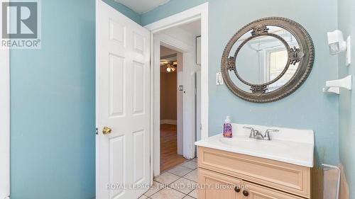 2nd bedroom on main - 1291 Trafalgar Street, London East (East M), ON - Indoor Photo Showing Bathroom