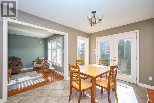 4 Arlene Street, St. Catharines (Rykert/Vansickle), ON - Indoor Photo Showing Dining Room