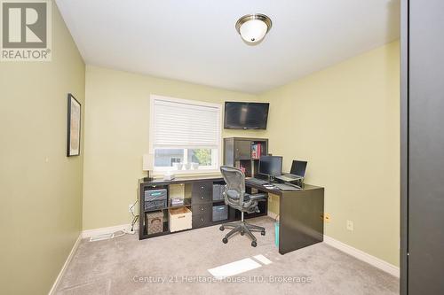 4 Arlene Street, St. Catharines (Rykert/Vansickle), ON - Indoor Photo Showing Office