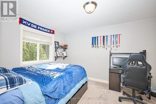4 Arlene Street, St. Catharines (Rykert/Vansickle), ON - Indoor Photo Showing Bedroom