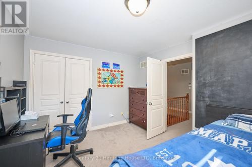 4 Arlene Street, St. Catharines (Rykert/Vansickle), ON - Indoor Photo Showing Bedroom