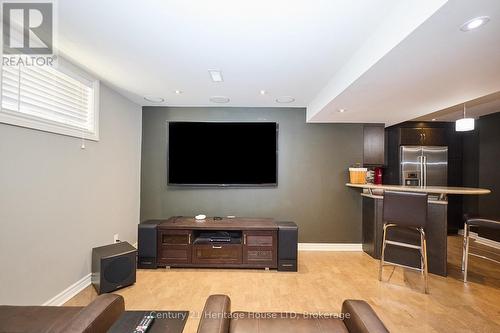 4 Arlene Street, St. Catharines (Rykert/Vansickle), ON - Indoor