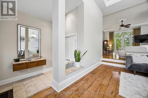 Foyer - 162 Glenvale Boulevard, Toronto, ON - Indoor Photo Showing Bedroom