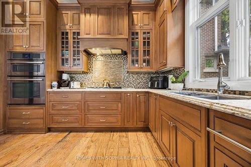 Kitchen - 162 Glenvale Boulevard, Toronto, ON - Indoor Photo Showing Kitchen With Double Sink