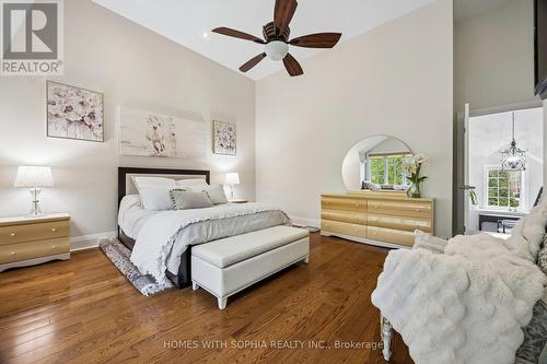 Primary bedroom - 162 Glenvale Boulevard, Toronto, ON - Indoor Photo Showing Bedroom