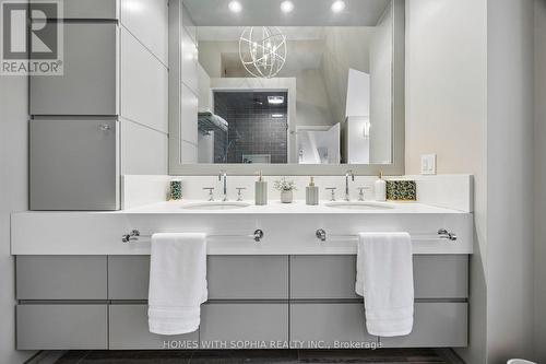 Primary bedroom Ensuite - 162 Glenvale Boulevard, Toronto, ON - Indoor Photo Showing Bathroom